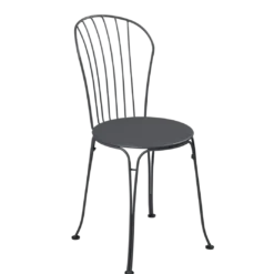 CHAISE