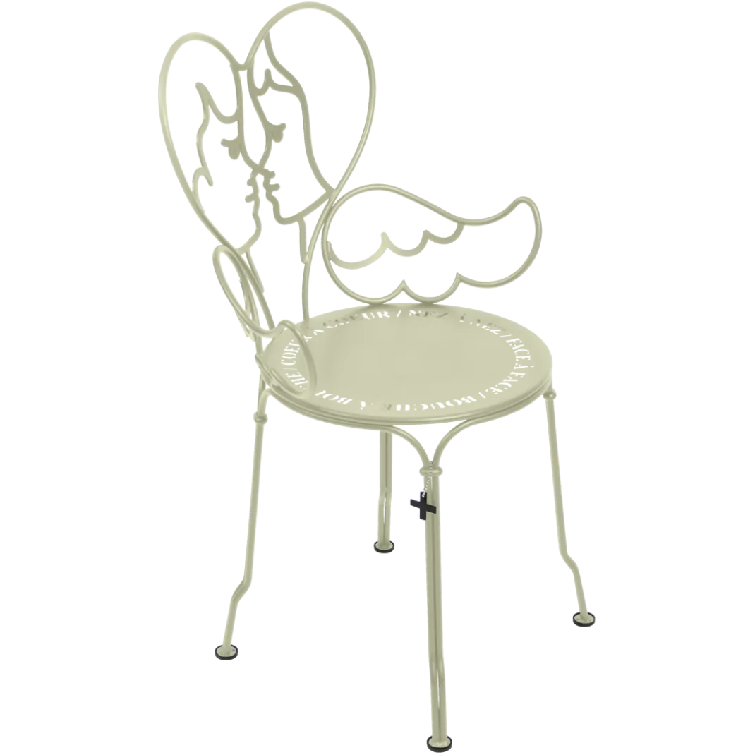 CHAISE