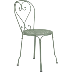 CHAISE