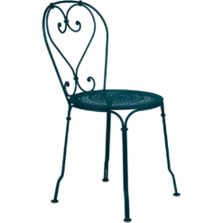 CHAISE