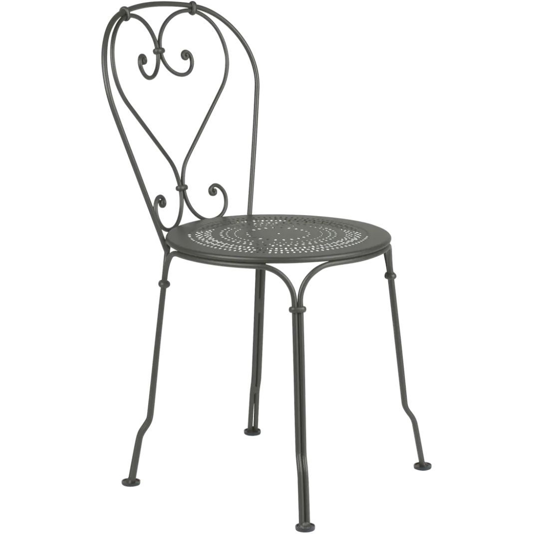 CHAISE