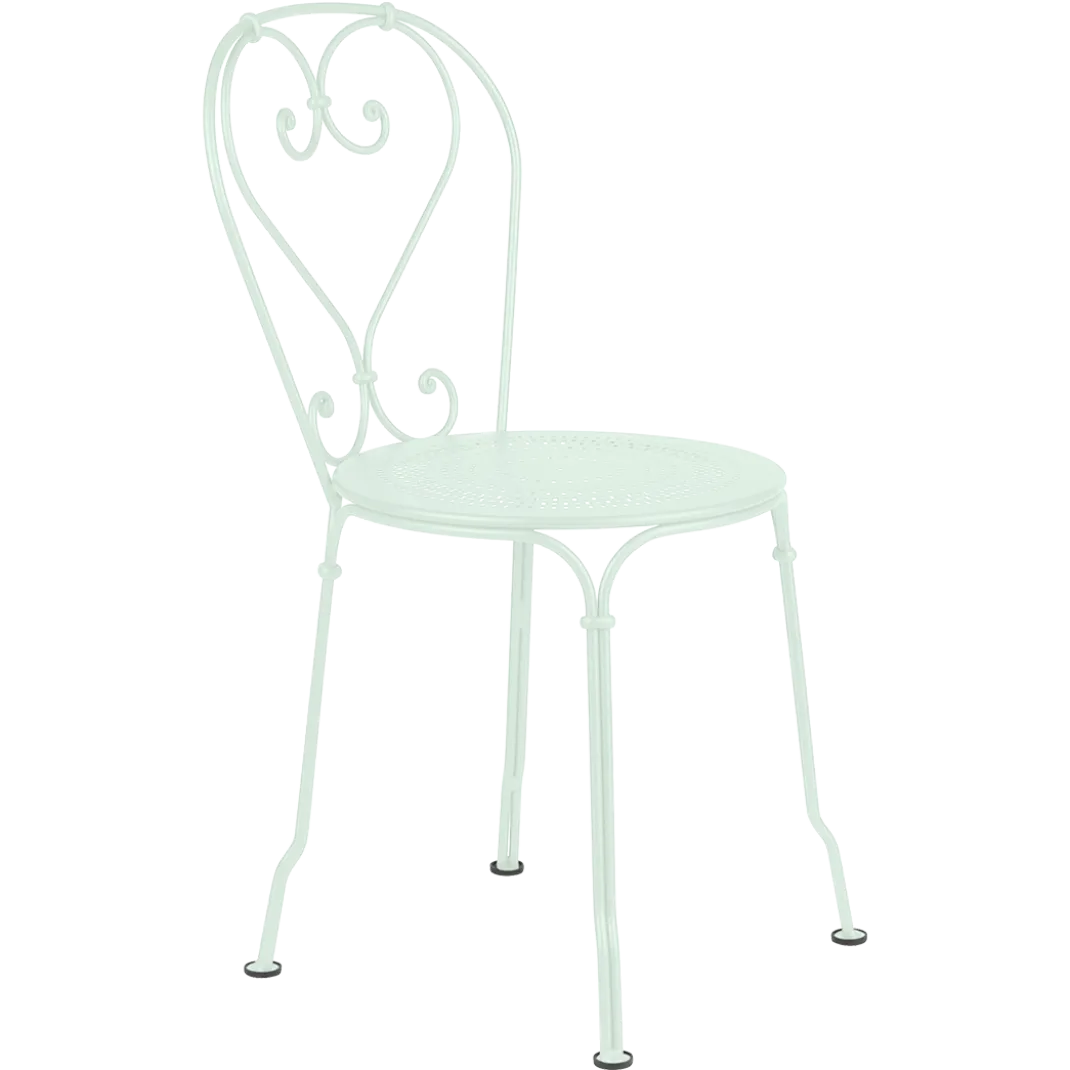 CHAISE