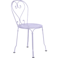 CHAISE