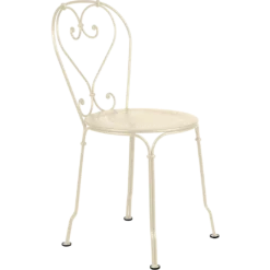 CHAISE