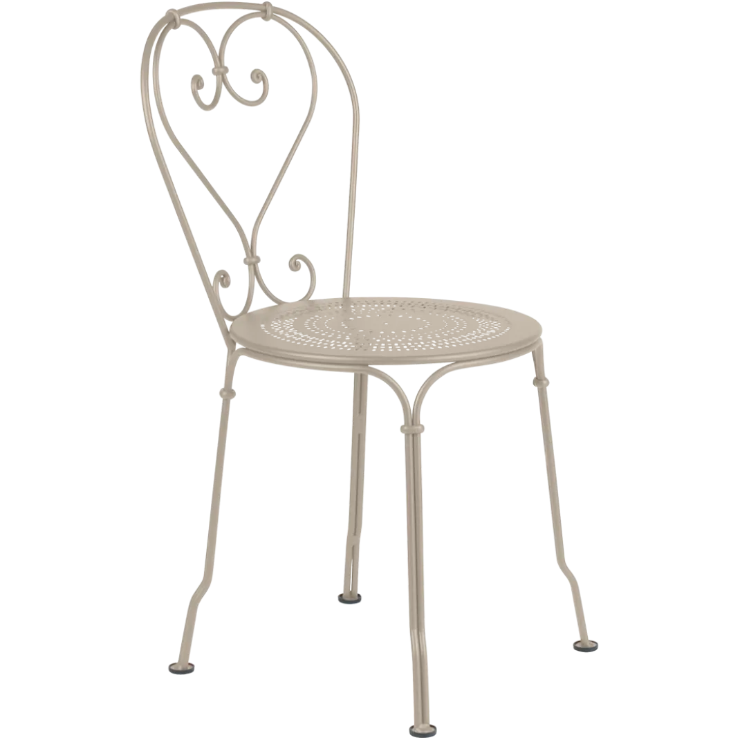 CHAISE