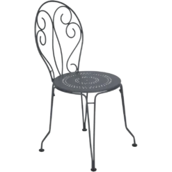 CHAISE
