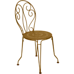 CHAISE