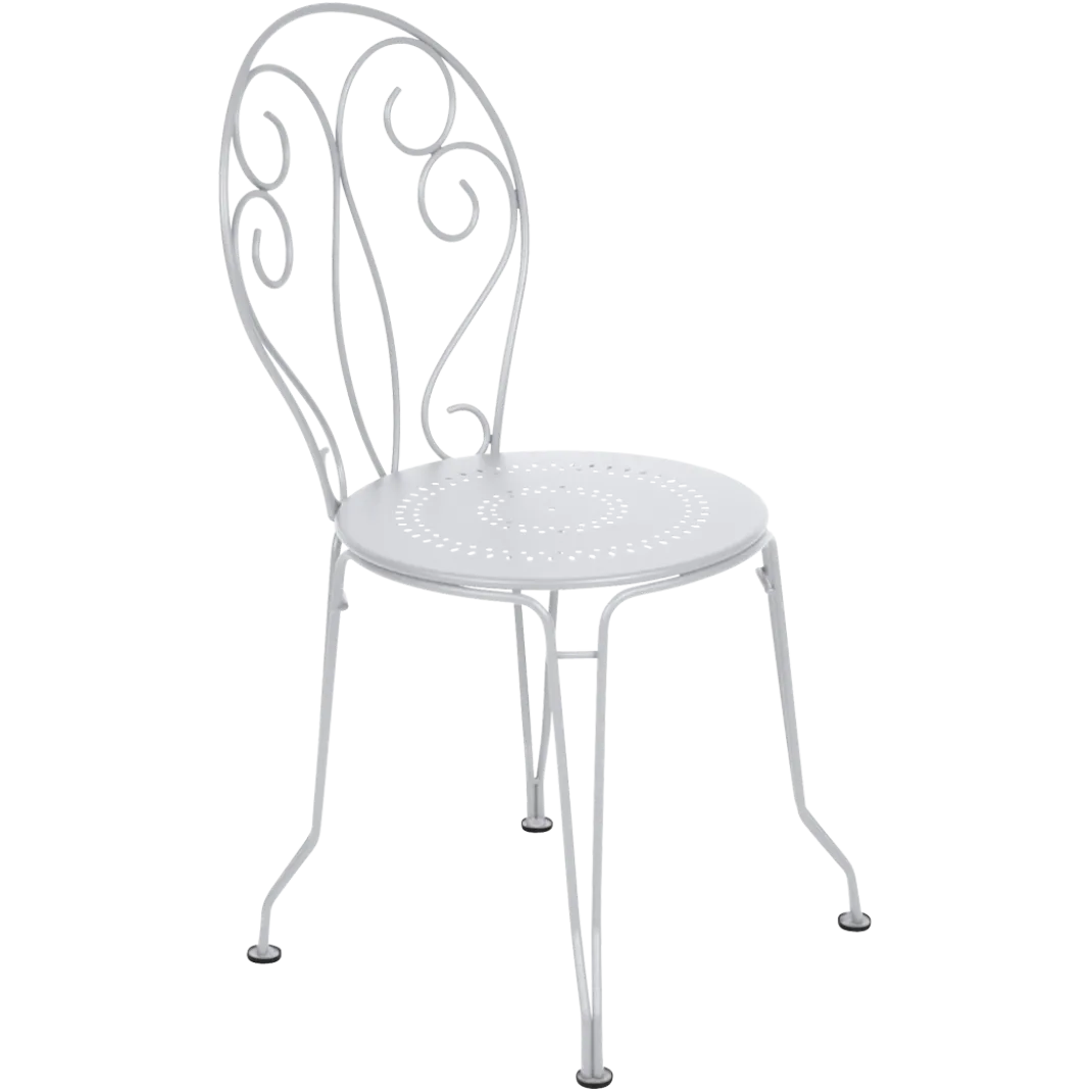 CHAISE