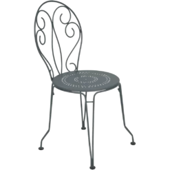 CHAISE