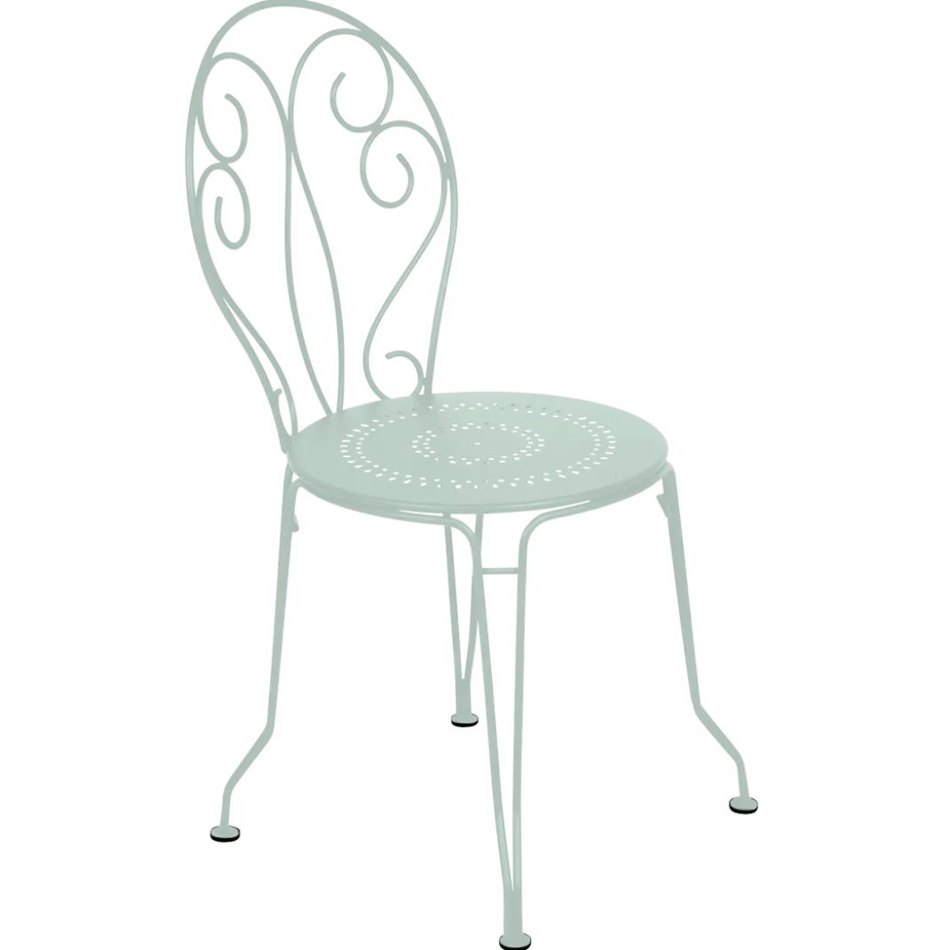 CHAISE