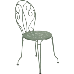 CHAISE