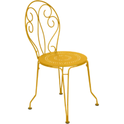 CHAISE