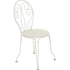 CHAISE