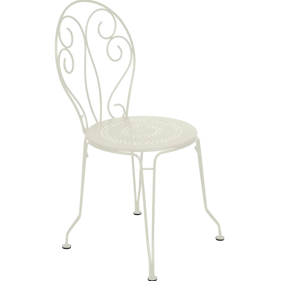 CHAISE