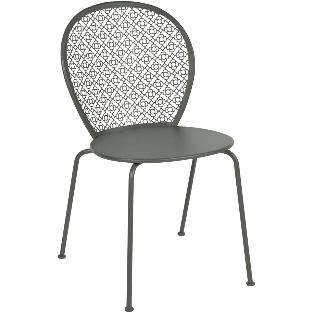 CHAISE