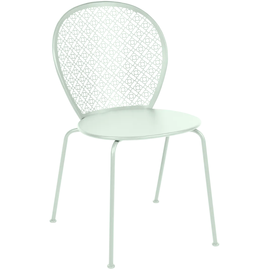 CHAISE