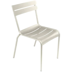 CHAISE