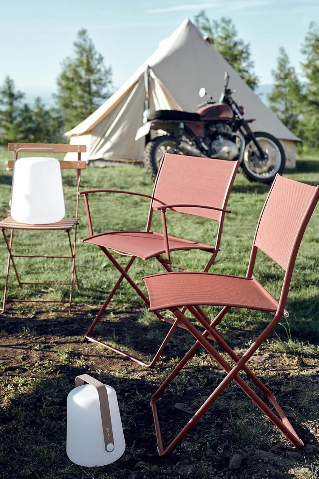CHAISE
