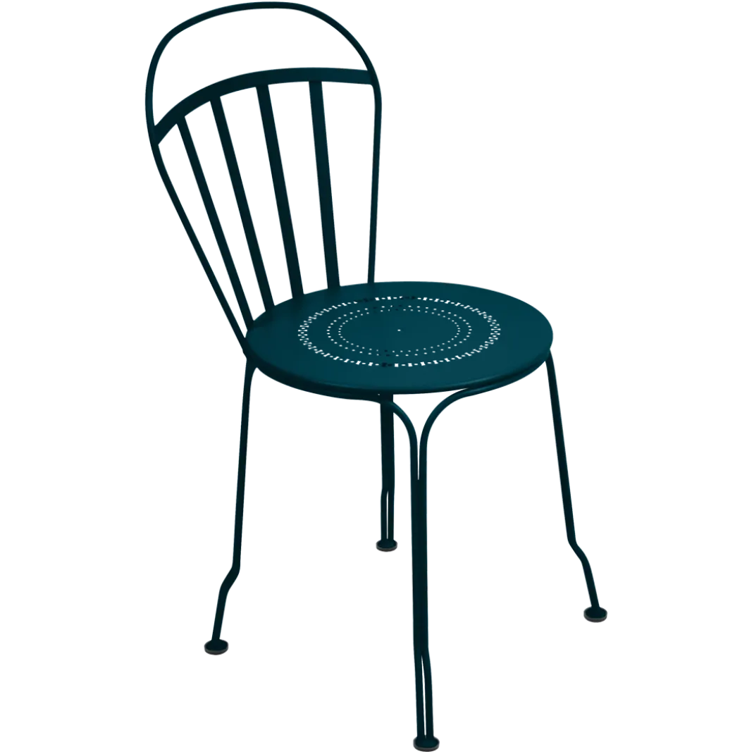 CHAISE