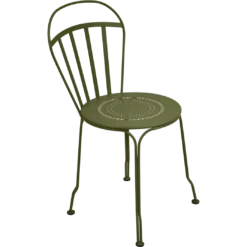 CHAISE
