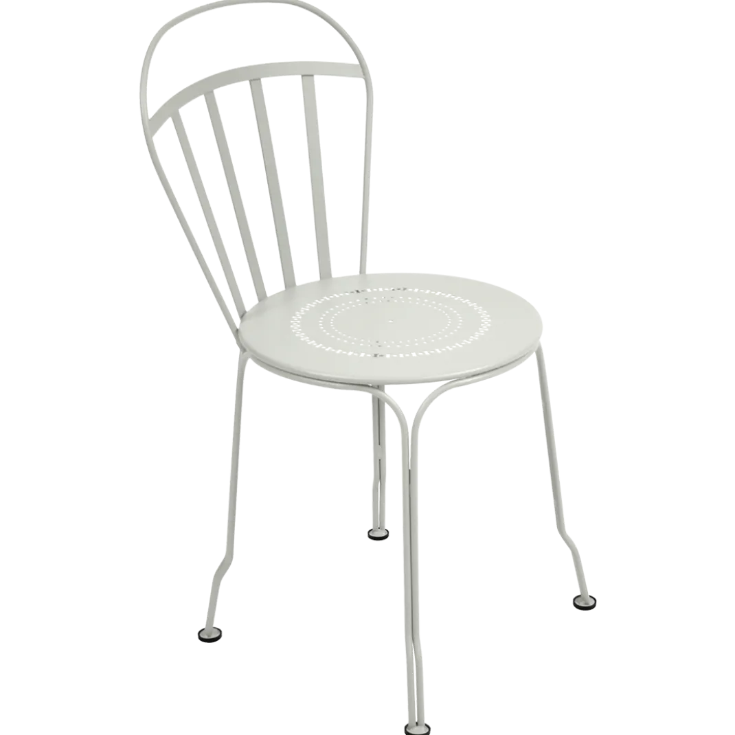 CHAISE