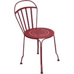 CHAISE