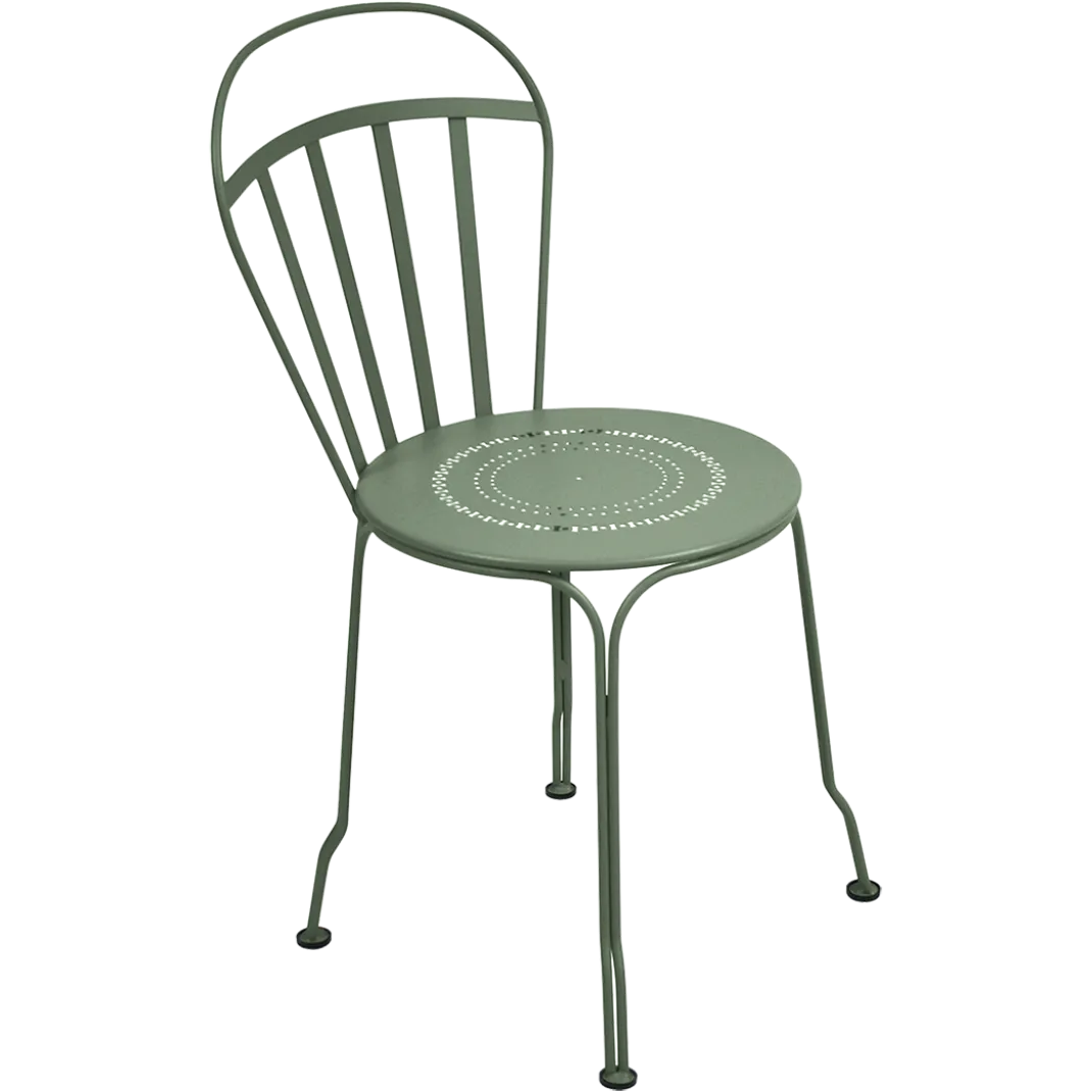 CHAISE
