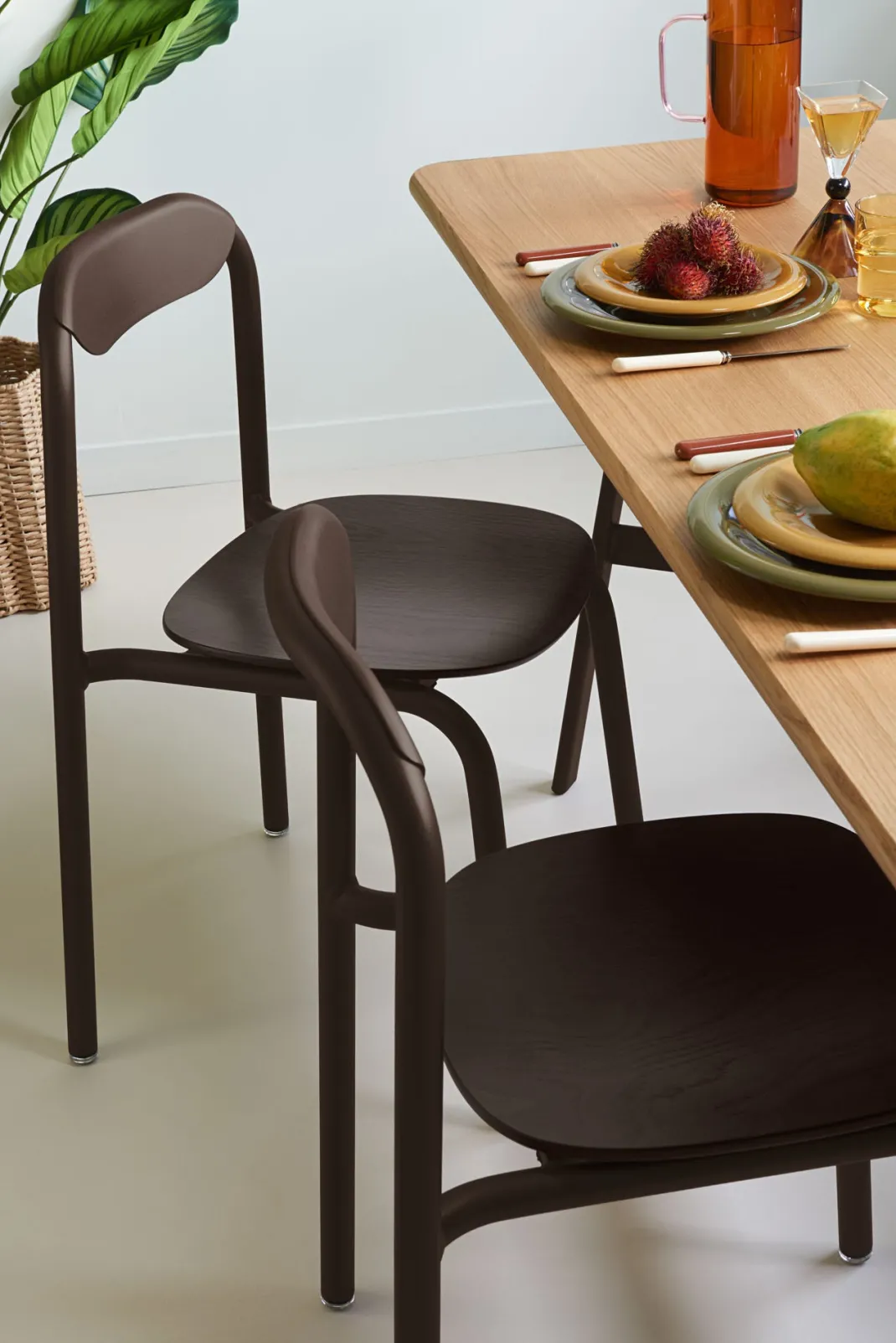CHAISE BOIS TEINTÉ