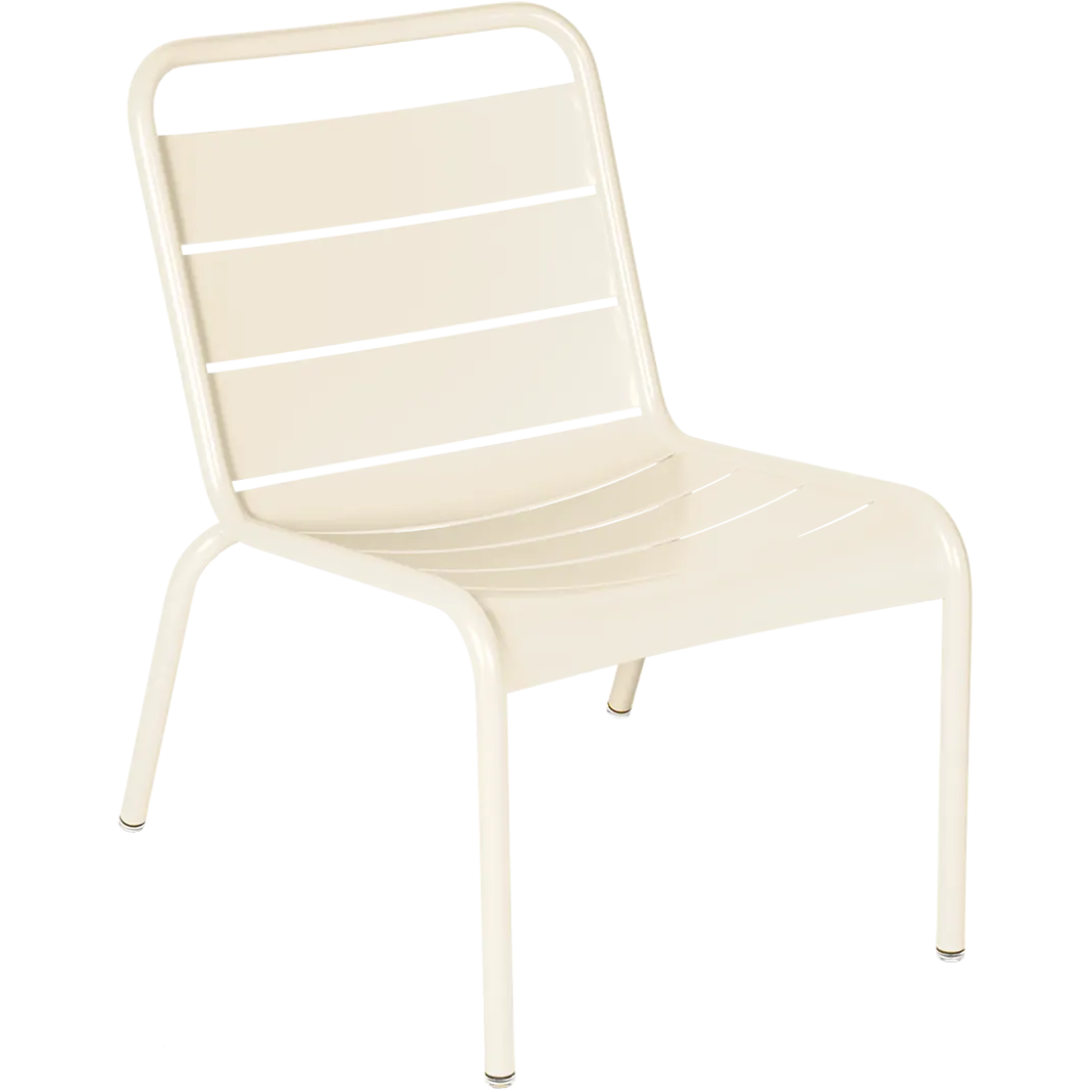 CHAISE LOUNGE