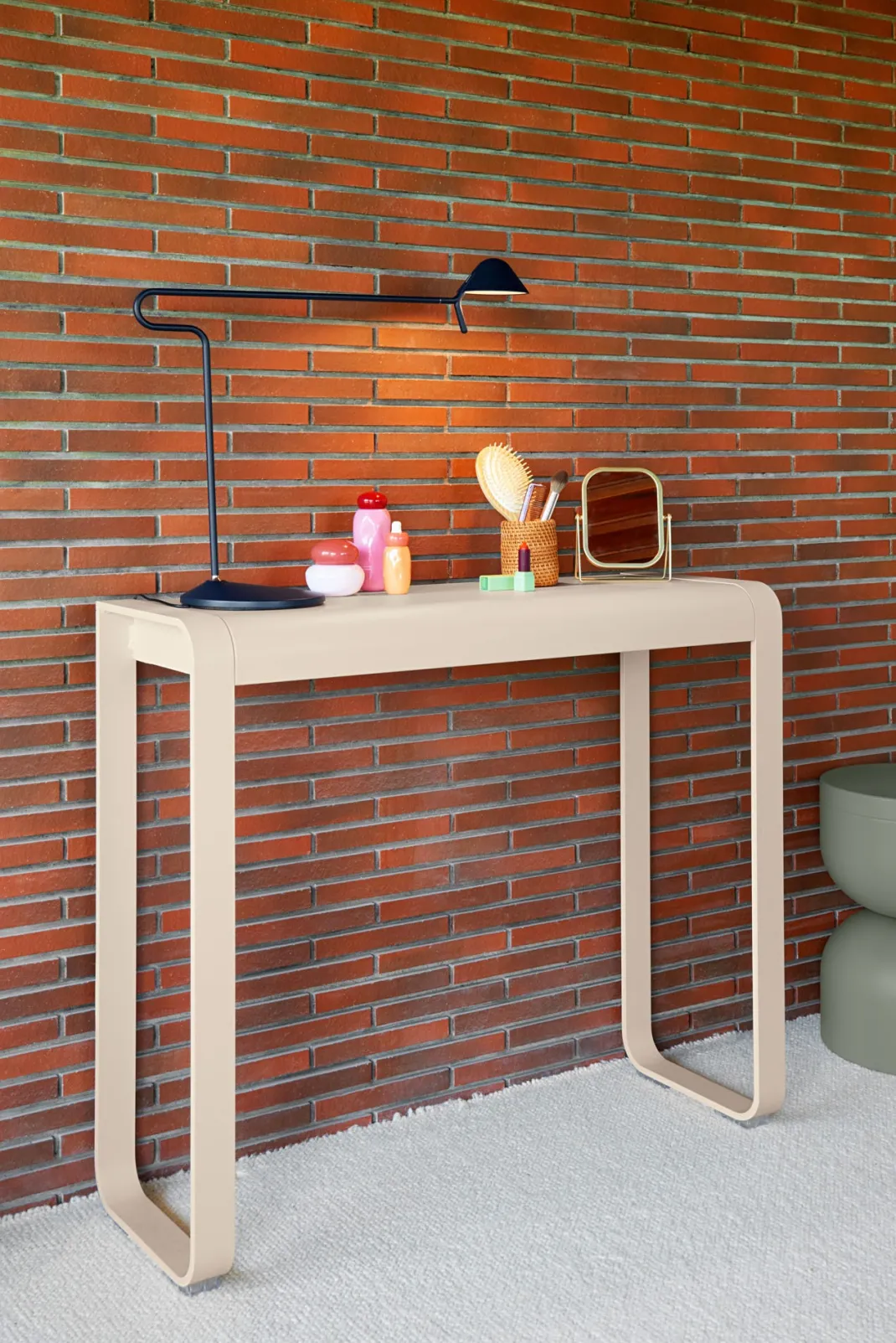 CONSOLE