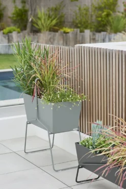 JARDINIÈRE HAUTE