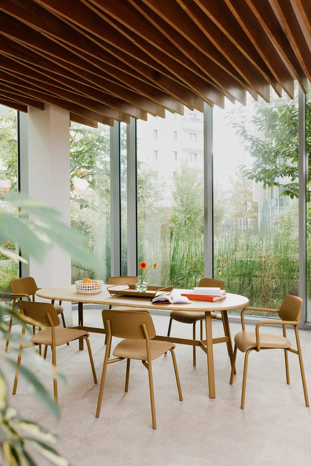 TABLE CHÊNE OVALE 220 X 95 CM