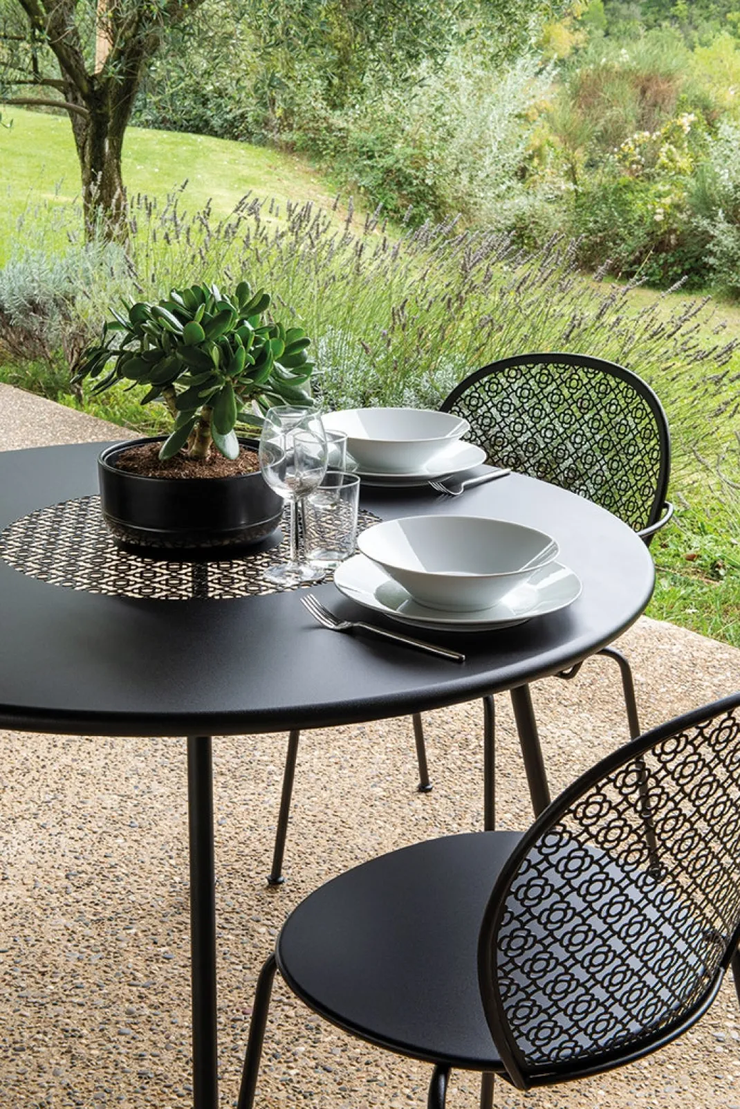 TABLE Ø 110 CM