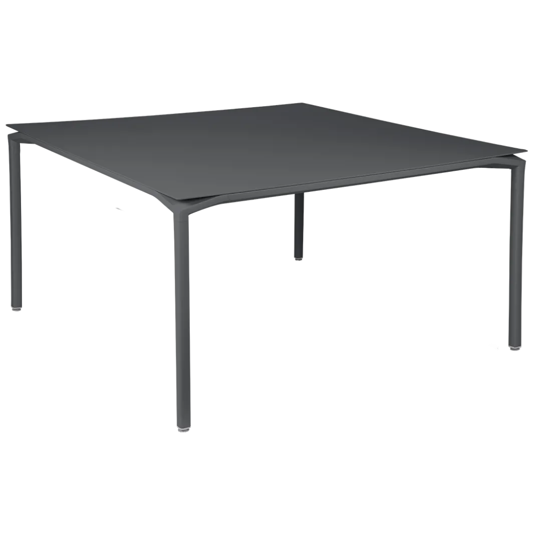 TABLE 140 X 140 CM