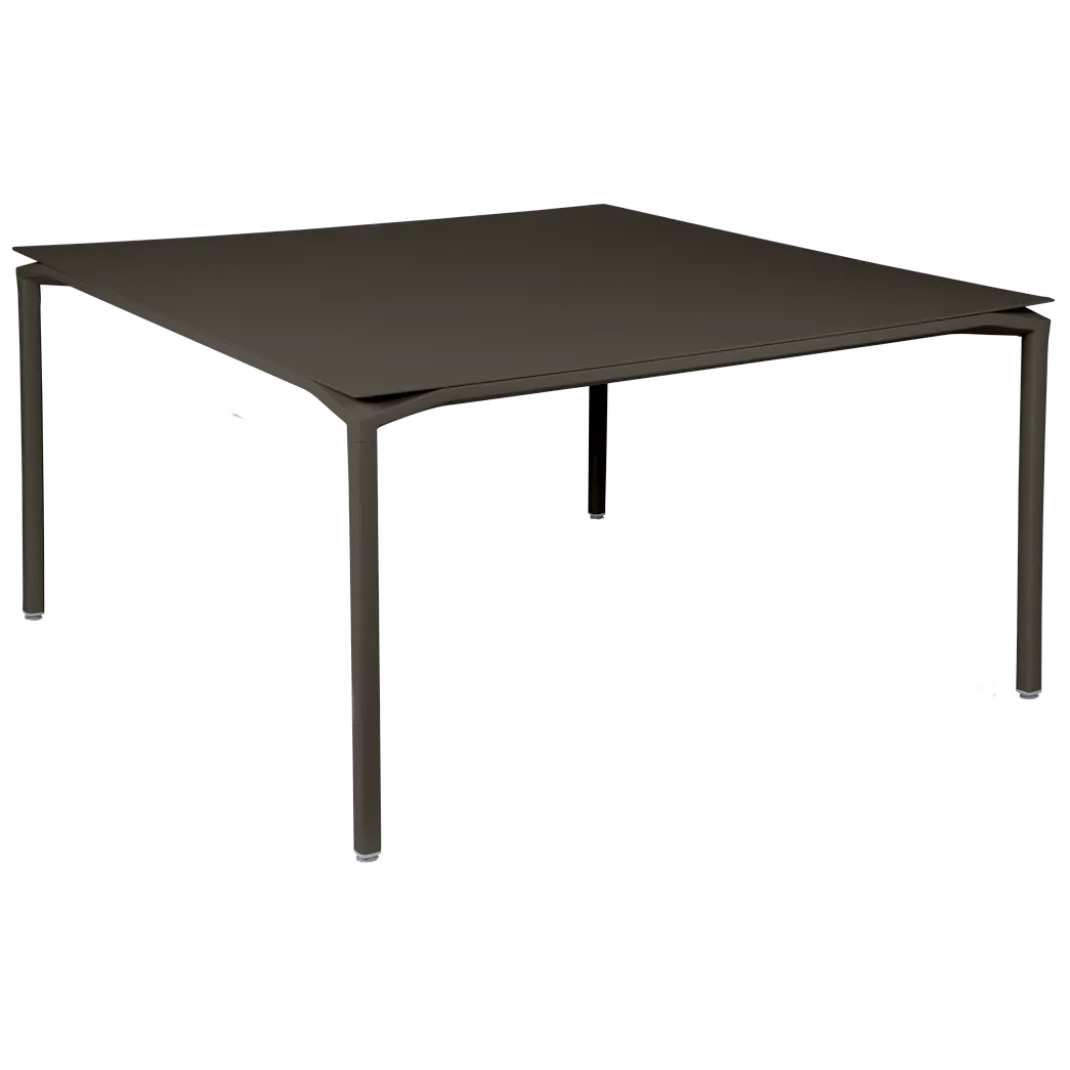 TABLE 140 X 140 CM