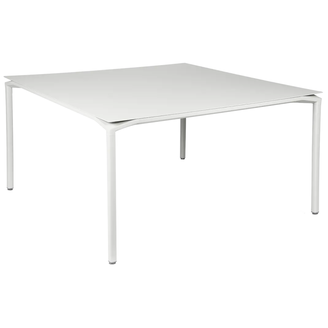 TABLE 140 X 140 CM
