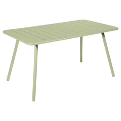 TABLE 143 X 80 CM