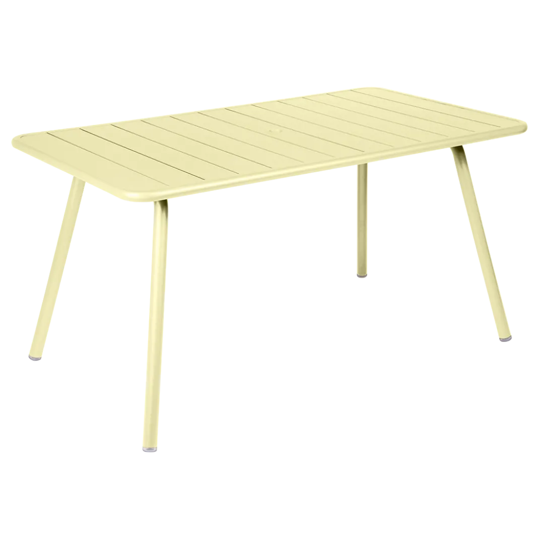 TABLE 143 X 80 CM