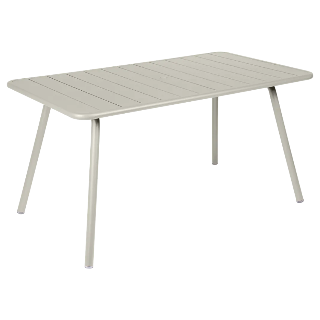 TABLE 143 X 80 CM