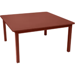 TABLE 143 X 143 CM