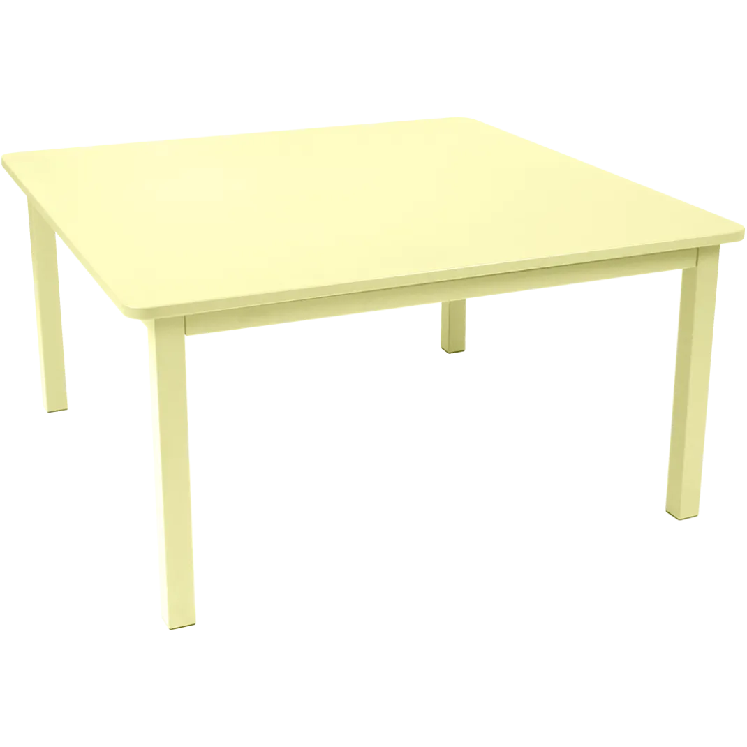 TABLE 143 X 143 CM