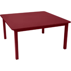 TABLE 143 X 143 CM