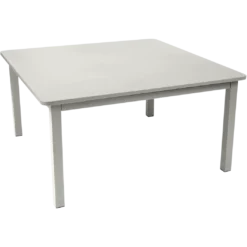 TABLE 143 X 143 CM