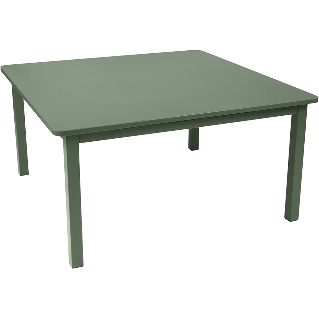 TABLE 143 X 143 CM