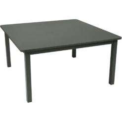 TABLE 143 X 143 CM