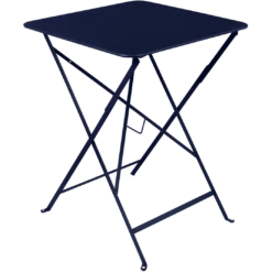 TABLE 57 X 57 CM